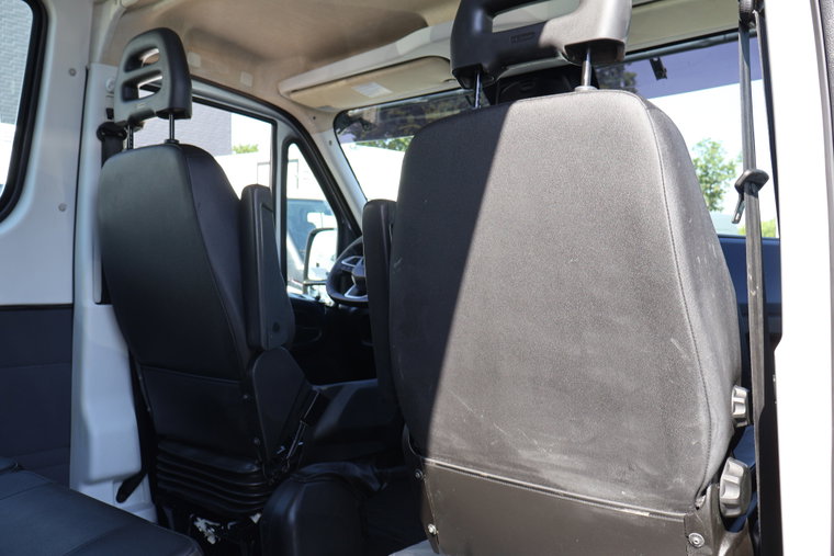 Vehicle Image 36