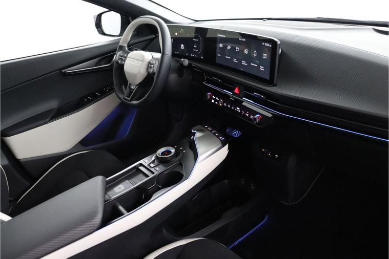 Vehicle Image 33
