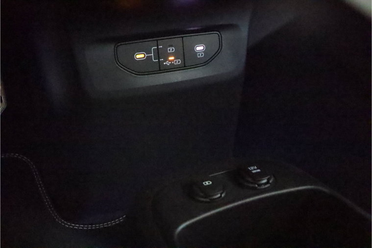 Vehicle Image 58