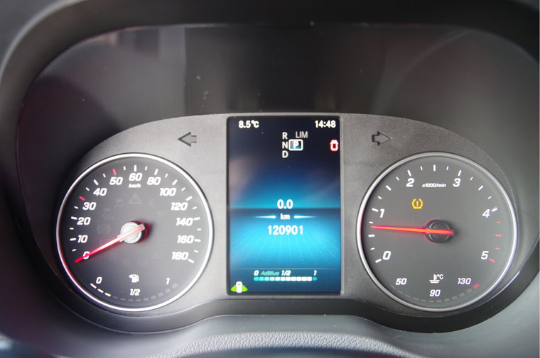 Vehicle Image 13