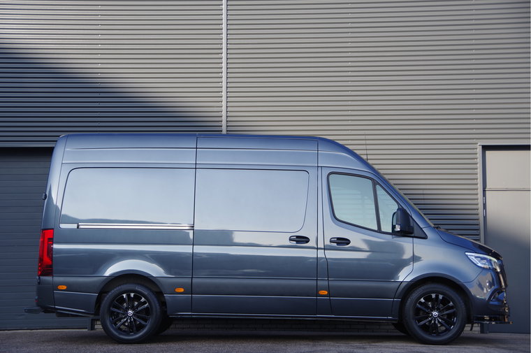 Vehicle Image 31