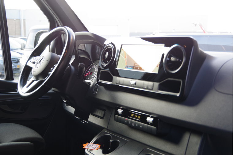 Vehicle Image 39