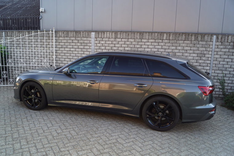 Vehicle Image 24
