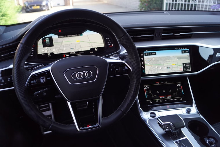 Vehicle Image 9