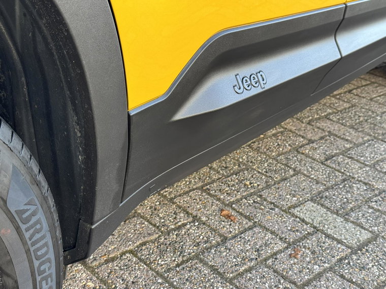 Vehicle Image 42