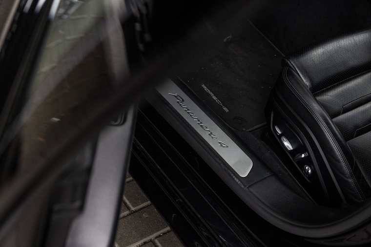 Vehicle Image 36
