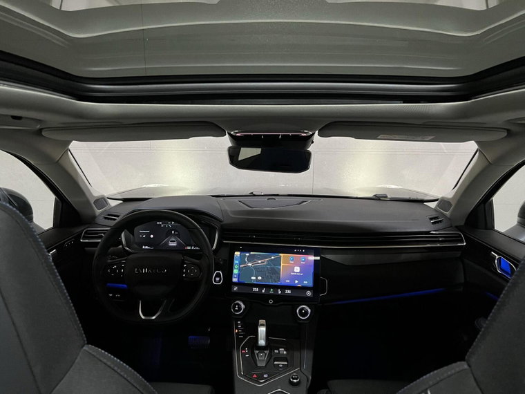 Vehicle Image 28