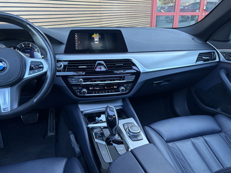 Vehicle Image 38