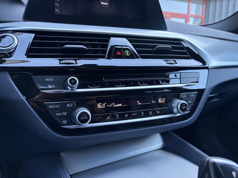 Vehicle Image 45