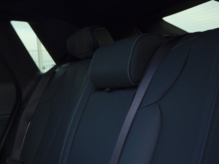Vehicle Image 42