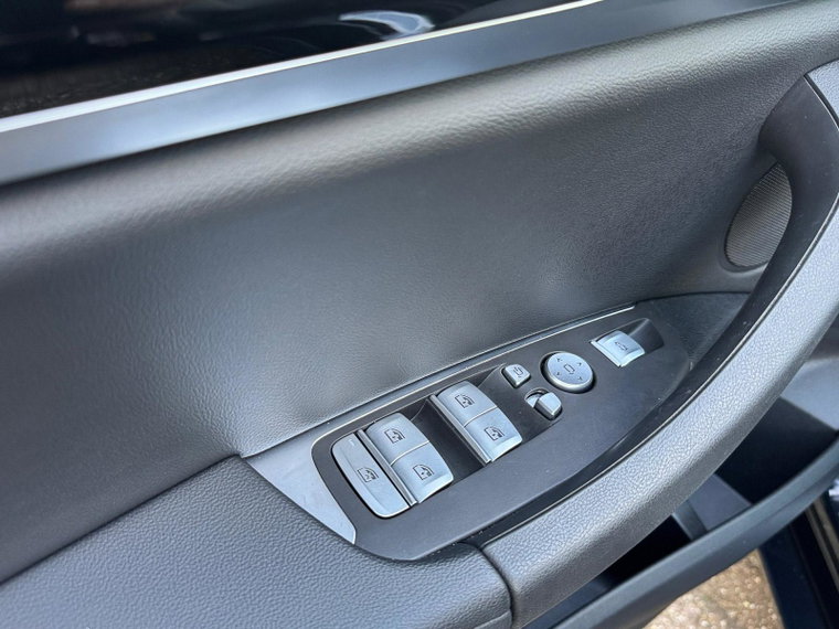 Vehicle Image 39