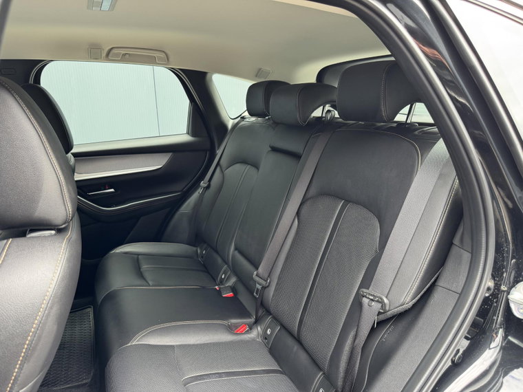Vehicle Image 40