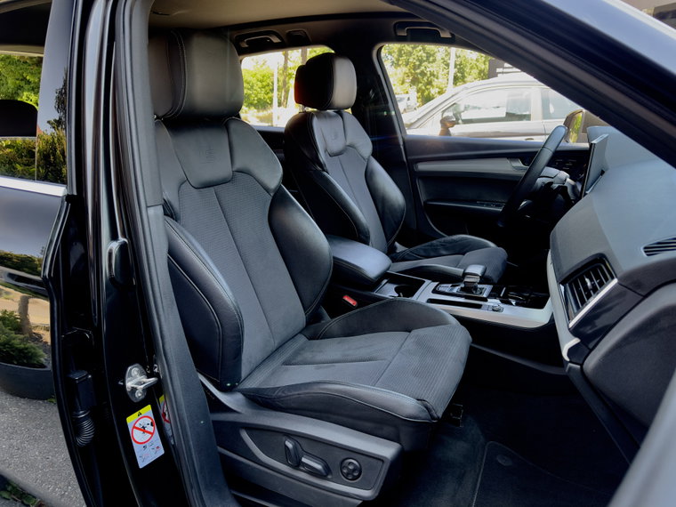 Vehicle Image 30