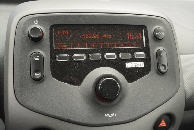 Vehicle Image 15