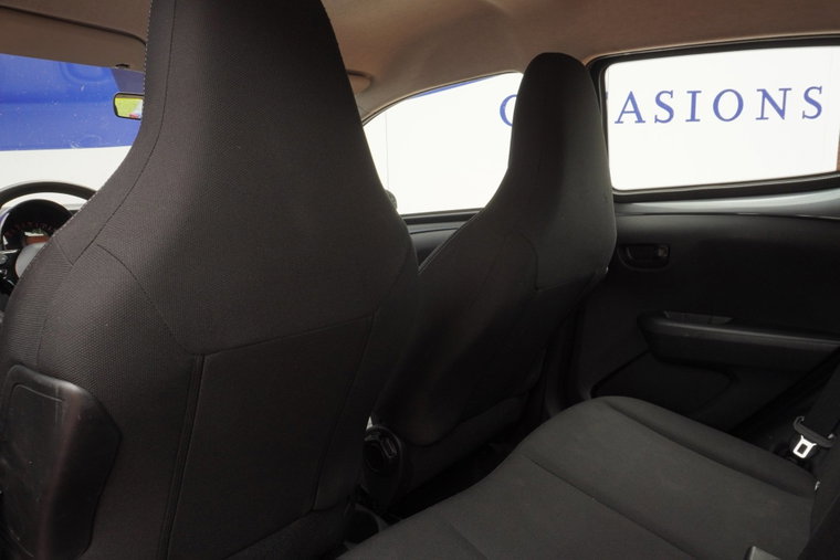 Vehicle Image 19