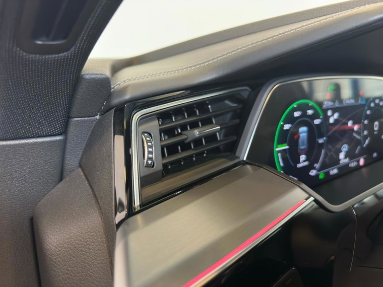 Vehicle Image 41