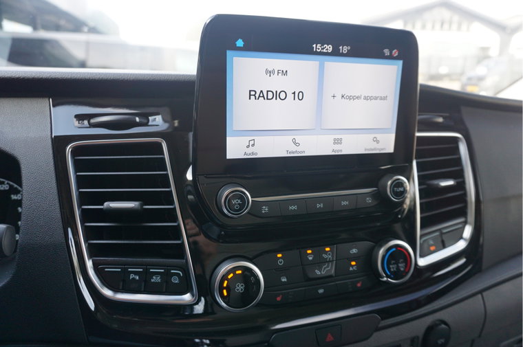 Vehicle Image 11