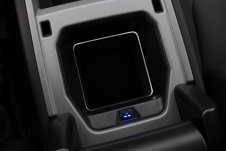 Vehicle Image 15