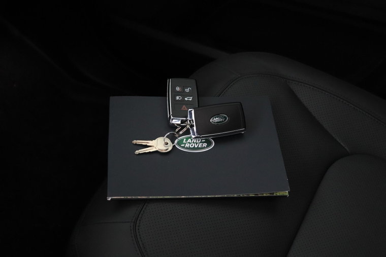 Vehicle Image 19