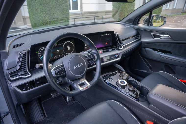 Vehicle Image 23
