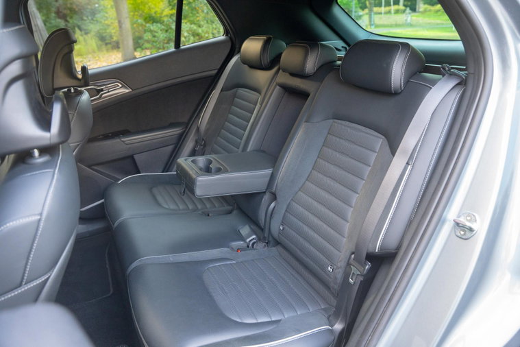 Vehicle Image 38