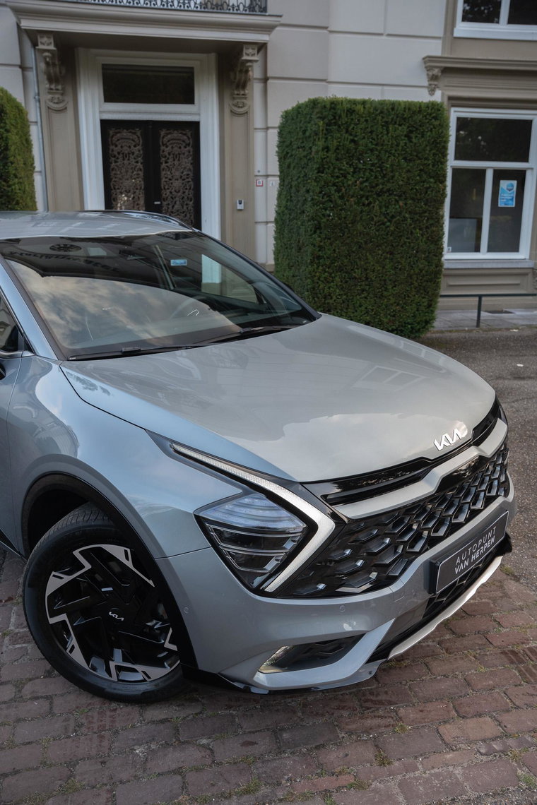 Vehicle Image 50