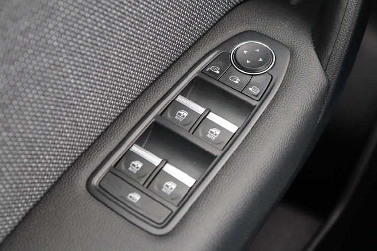 Vehicle Image 23