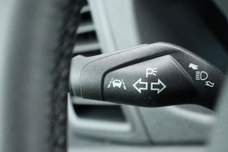 Vehicle Image 24