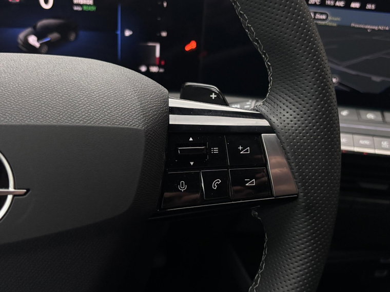 Vehicle Image 24