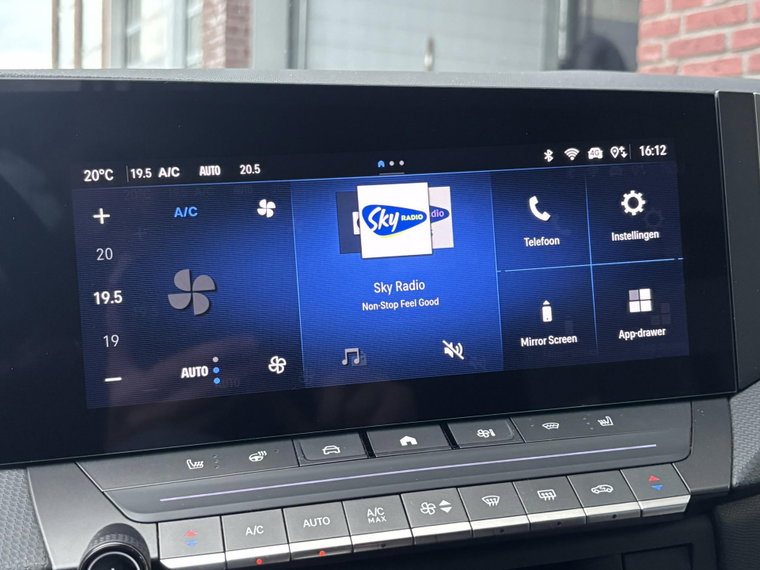 Vehicle Image 35