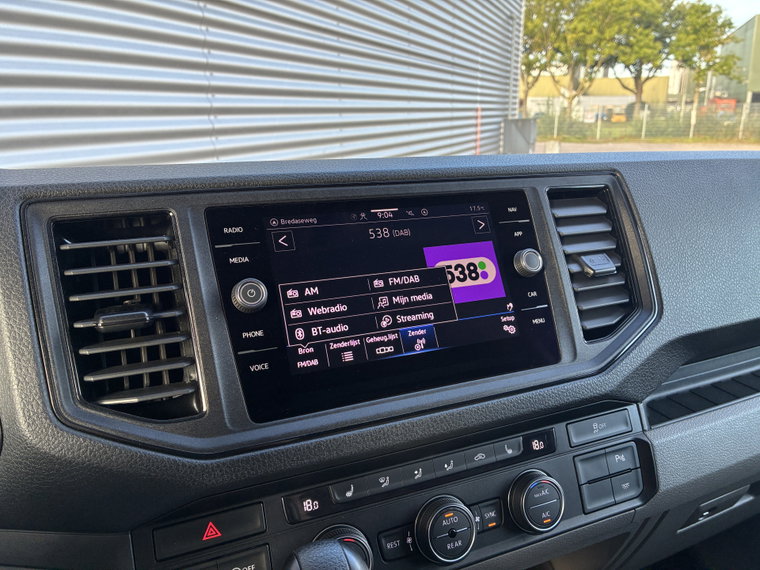 Vehicle Image 36
