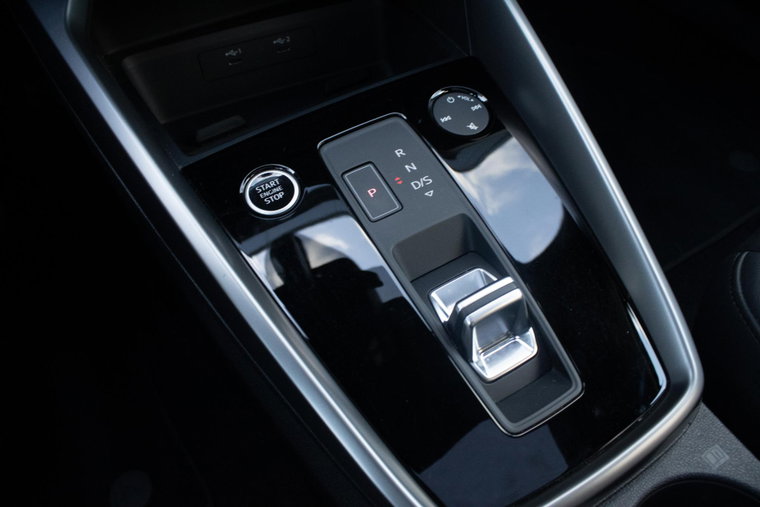 Vehicle Image 36