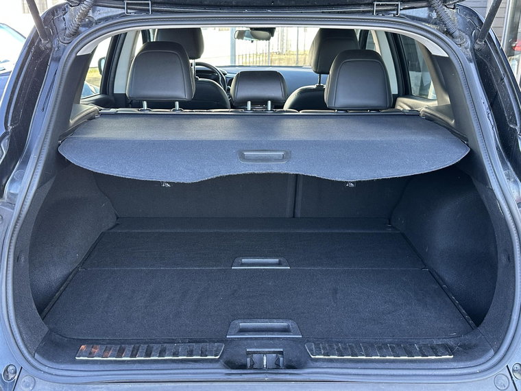 Vehicle Image 32