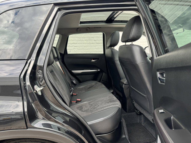 Vehicle Image 21