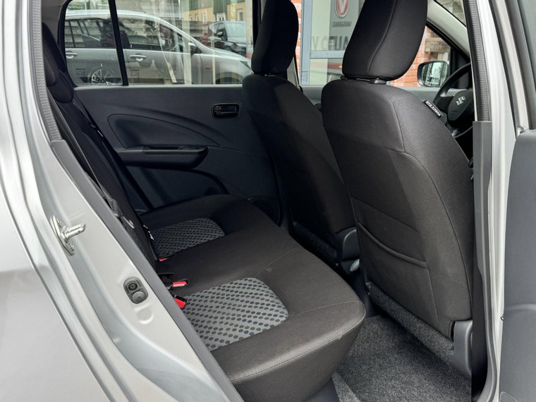 Vehicle Image 17