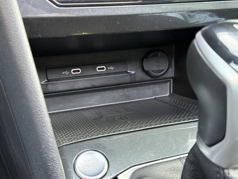 Vehicle Image 29