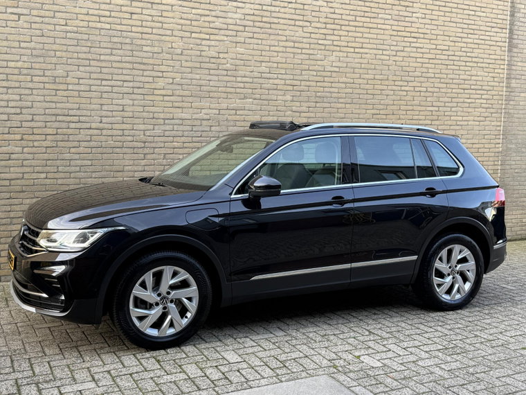 Vehicle Image 35