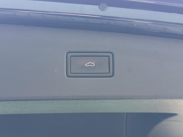 Vehicle Image 50