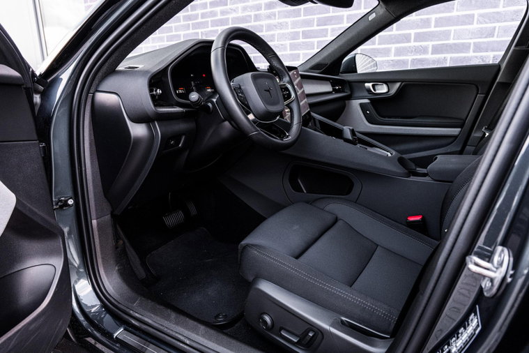 Vehicle Image 18