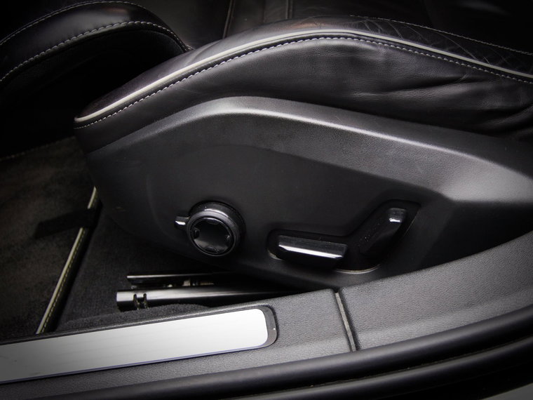 Vehicle Image 36