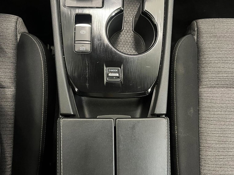 Vehicle Image 27