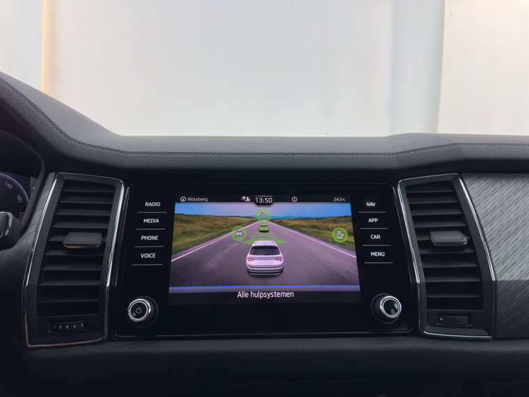 Vehicle Image 18