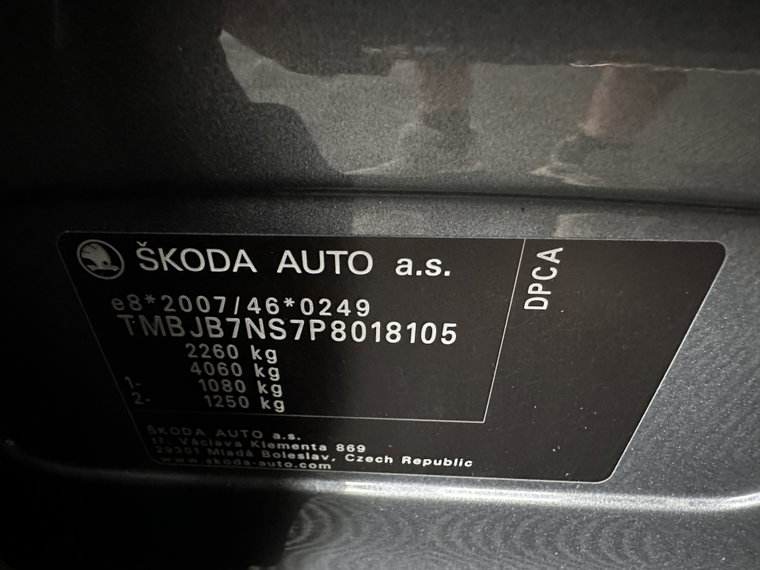 Vehicle Image 30