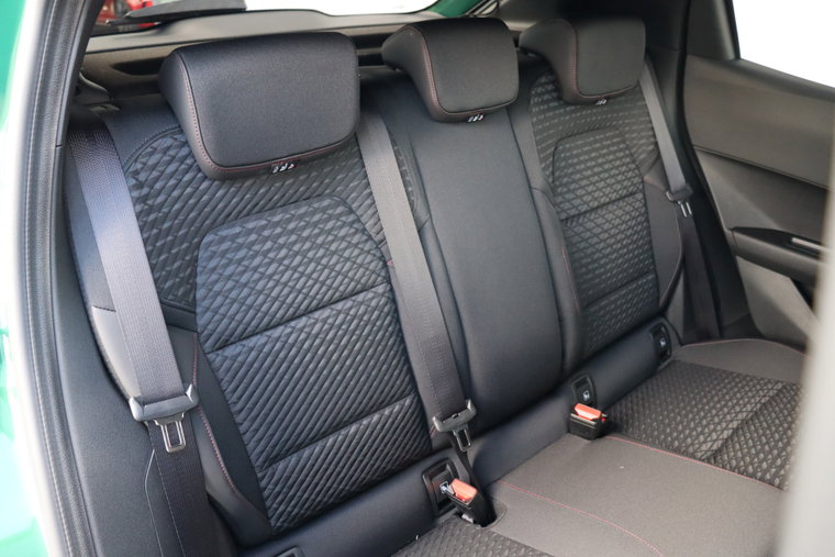 Vehicle Image 19