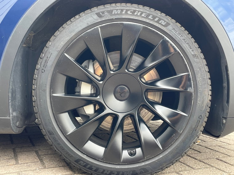 Vehicle Image 23
