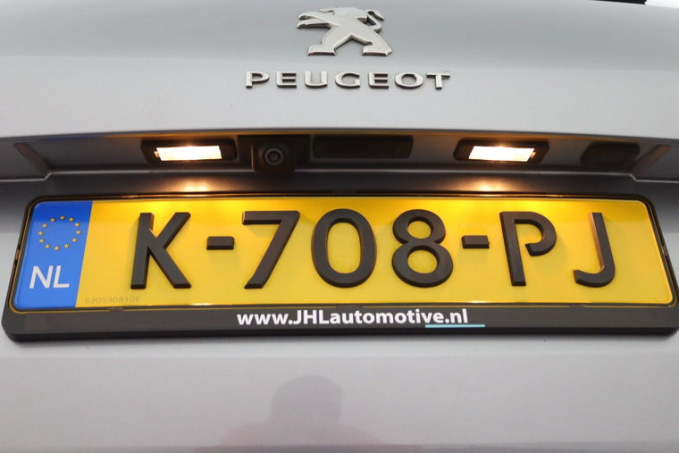 Vehicle Image 40
