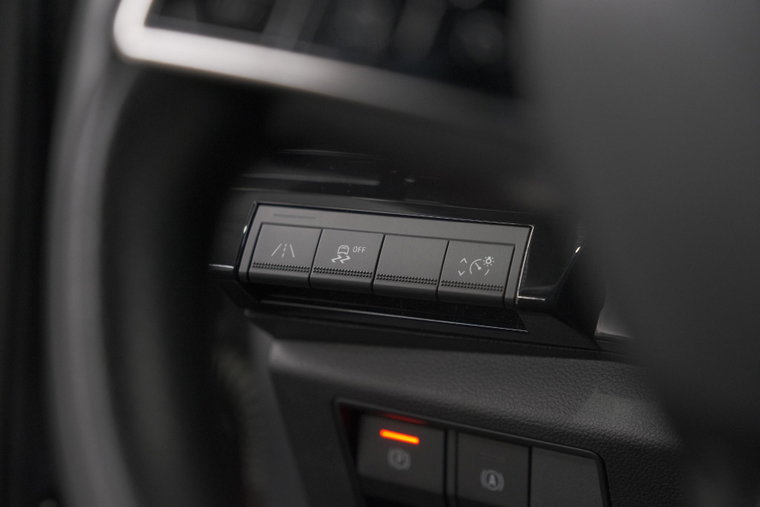 Vehicle Image 27