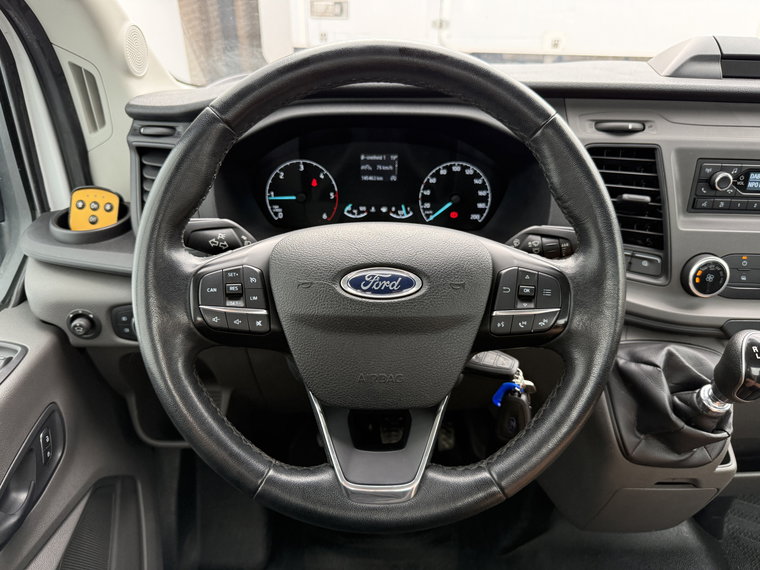 Vehicle Image 19