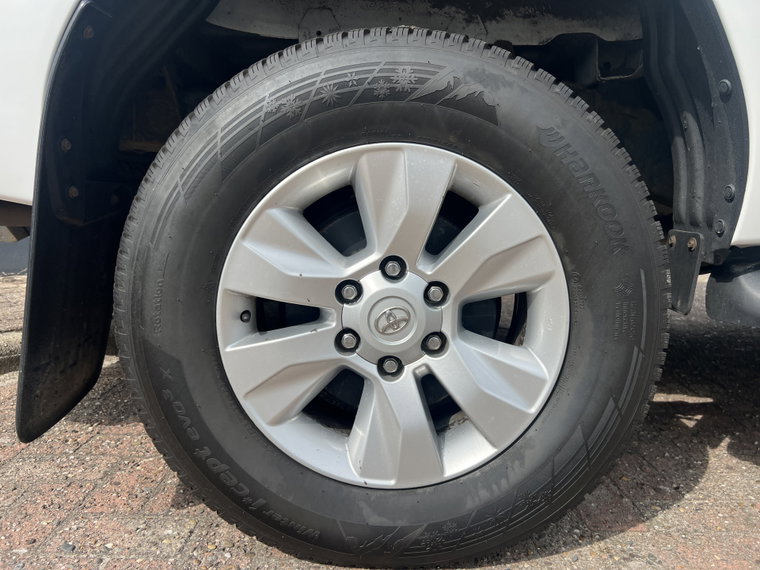 Vehicle Image 19
