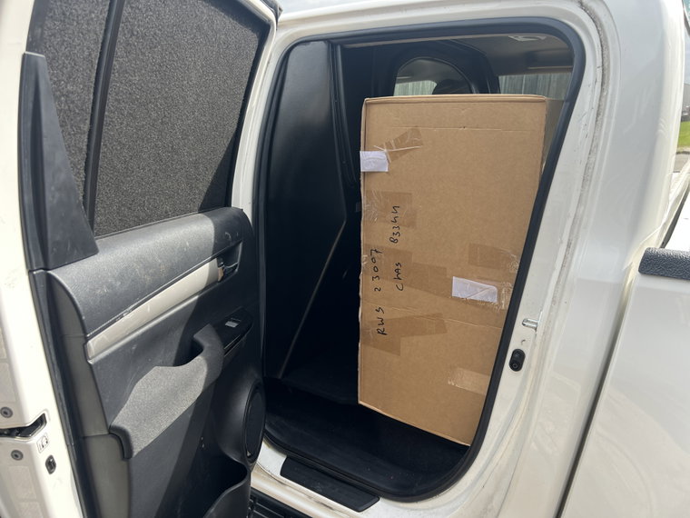Vehicle Image 25